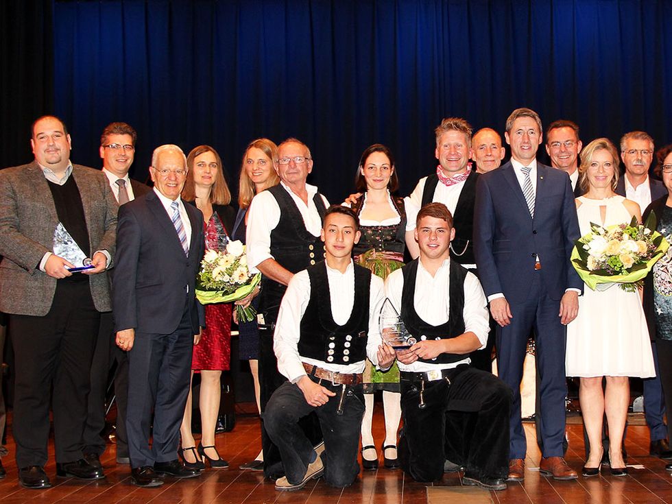 Gruppenbild ICU Wirtschaftspreis